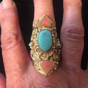 Ring, gold alloy w turquoise & coral